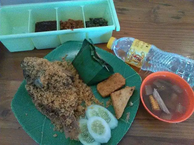 Gambar Makanan Ayam Kremes Kraton 15