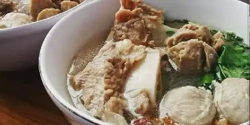 Bakso Tengkleng Mas Bambang, Kisamaun