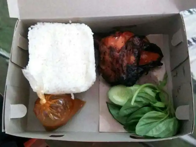 Gambar Makanan Ayam Madu Si Bangkong 7