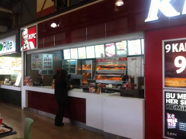 KFC'nin yemek ve ambiyans fotoğrafları 4