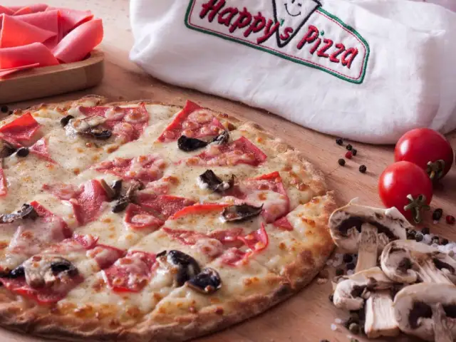 Happy's Pizza'nin yemek ve ambiyans fotoğrafları 8