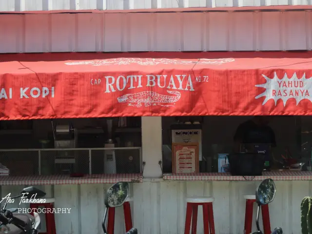 Gambar Makanan Cap Roti Buaya 15