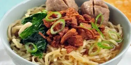 Mie Ayam Gombloh,jln.cengkeh,pinangsia