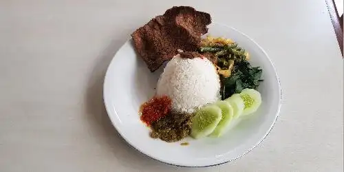 Rumah Makan Dunia Baru Masakan Padang