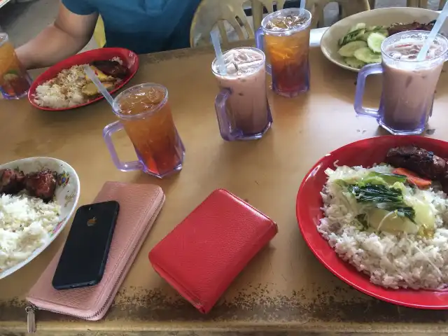 Nasi Kerabu Golok (Kak Jah) Food Photo 9