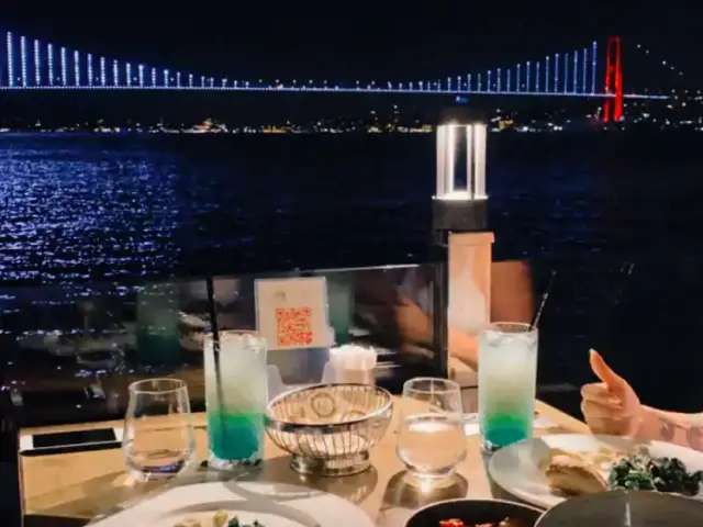 İnci Bosphorus'nin yemek ve ambiyans fotoğrafları 26