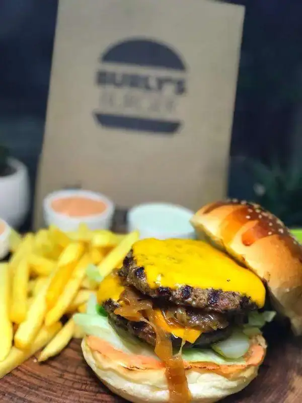 Burly's Burger'nin yemek ve ambiyans fotoğrafları 14