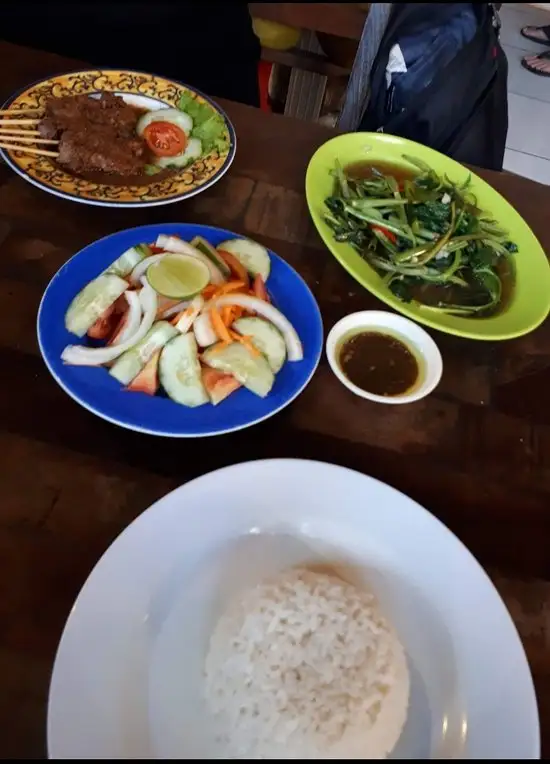 Gambar Makanan Warung Segara 1