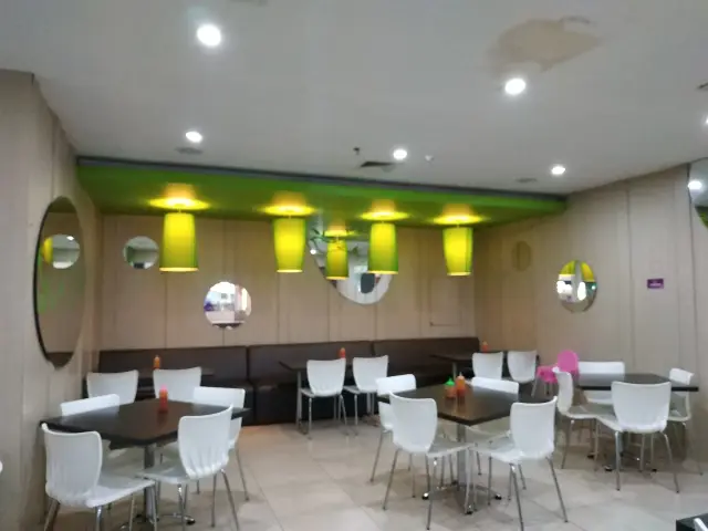 Gambar Makanan Solaria 5