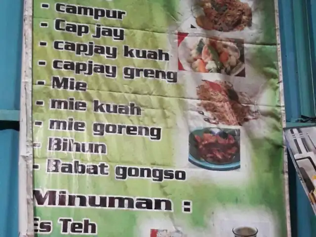 Gambar Makanan Warung Nasi dan Bakmi Goreng"Om Giyarto" 3