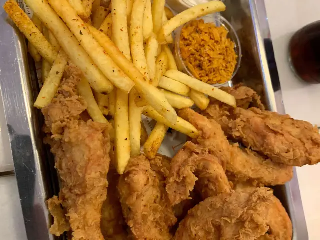 Salt Fried Chicken'nin yemek ve ambiyans fotoğrafları 26