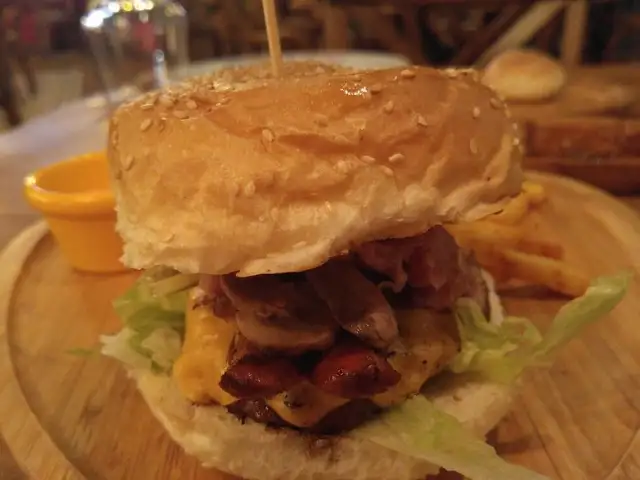 Beeves Burger'nin yemek ve ambiyans fotoğrafları 33