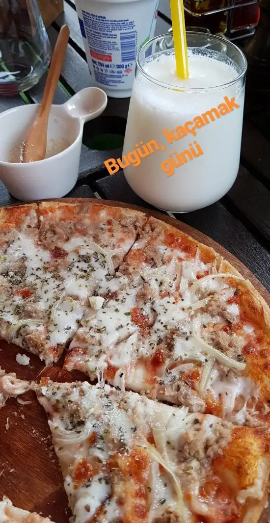 Pizza Napoli'nin yemek ve ambiyans fotoğrafları 22