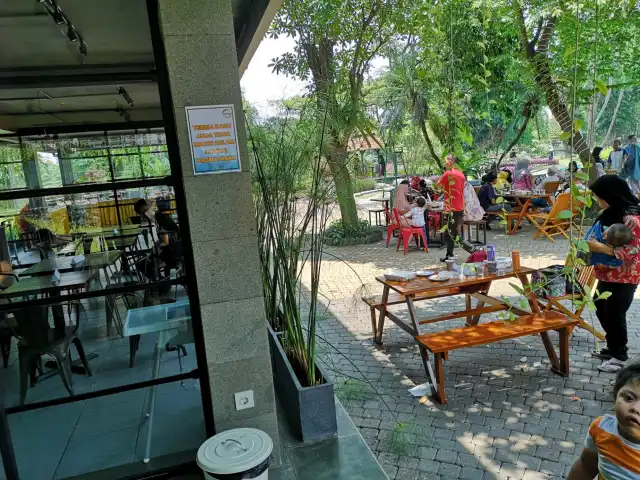 Gambar Makanan The Gazebo Cafe (Sportclub Bogor Raya) 10