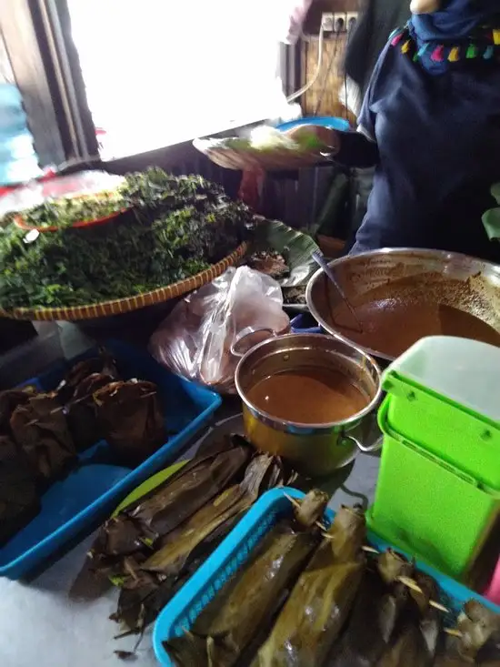 Gambar Makanan Pecel Pincuk Kalibata 17