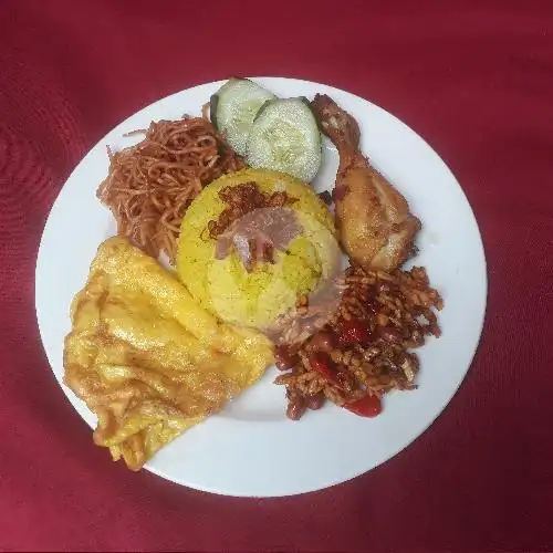 Gambar Makanan Nasi Kuning Salma, Kuta 1