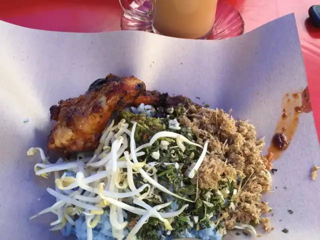 Nasi Kerabu Abe Zi Food Photo 2