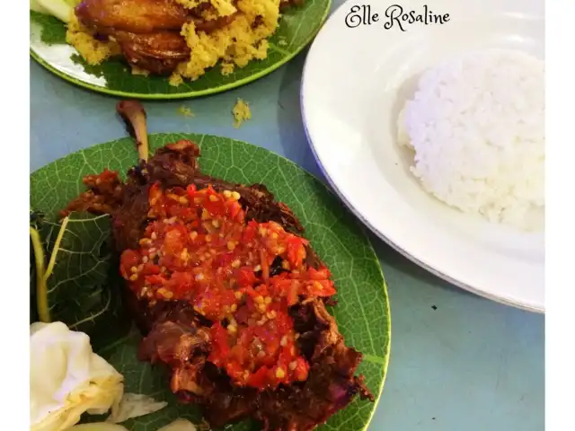 Gambar Makanan Sop Buntut Ibu Samino Senayan 17