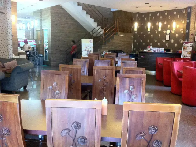 Gambar Makanan Solaria 9