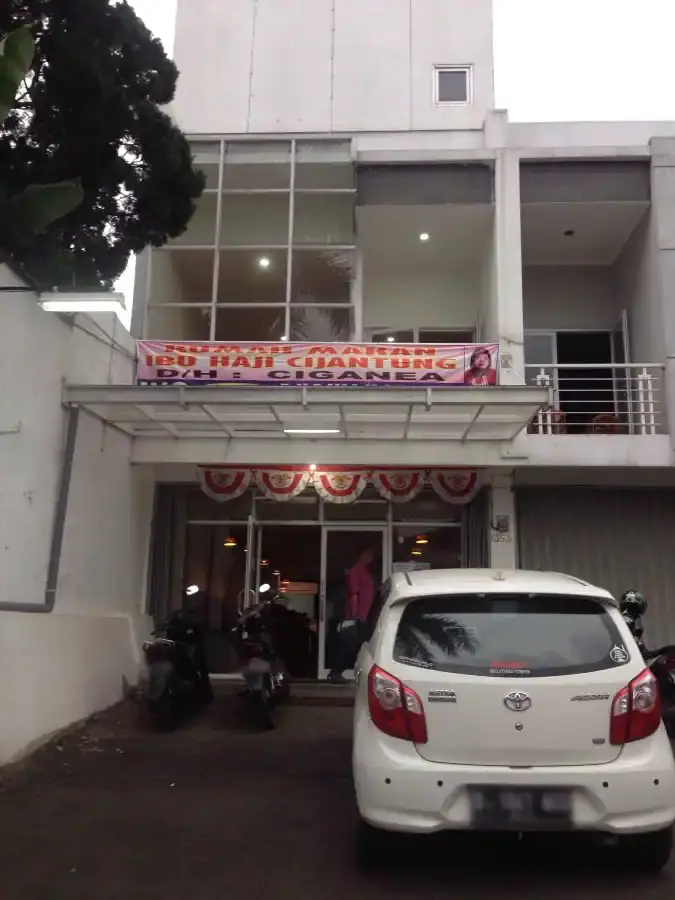 Rumah Makan Ibu Haji Cijantung