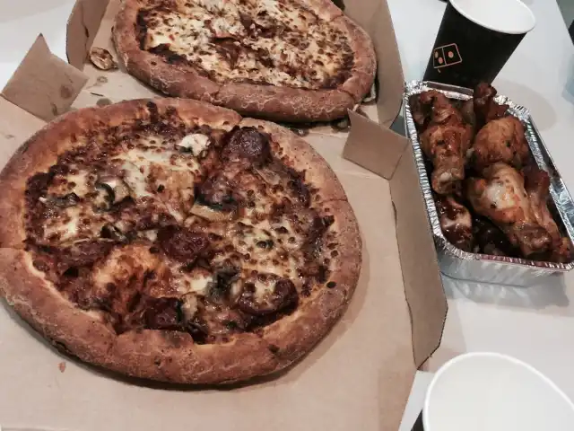 Domino's Pizza Food Photo 13