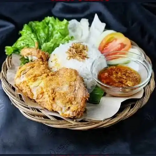 Gambar Makanan Ayam Geprek Uwo, Wolter Monginsidi 9