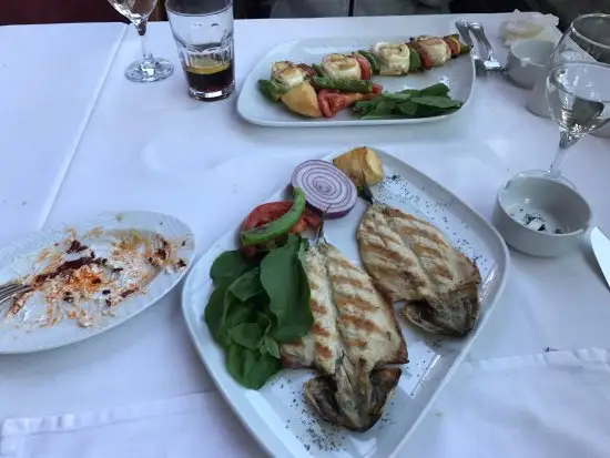 Arnavutköy Balıkçısı'nin yemek ve ambiyans fotoğrafları 9