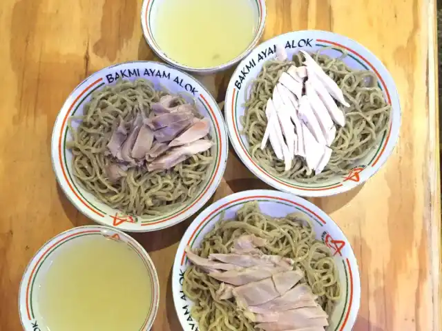 Gambar Makanan Bakmi Ayam Alok 12