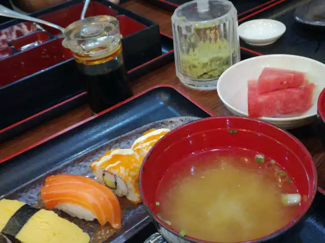 Umi Sushi Food Photo 2