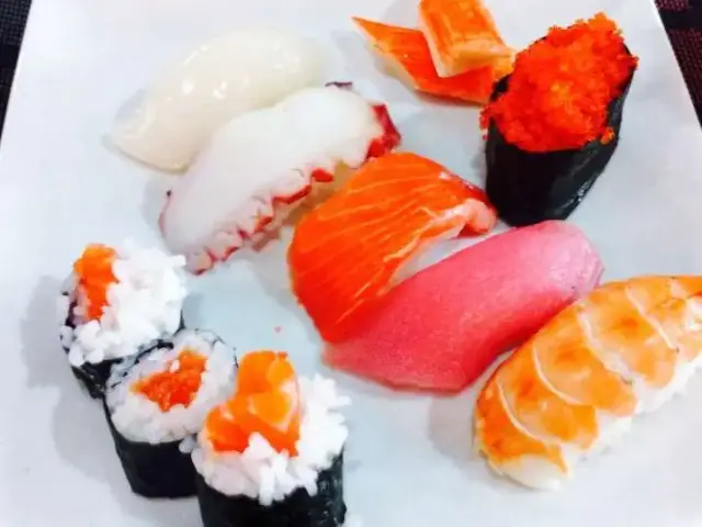 Gambar Makanan Orenji Sushi 9