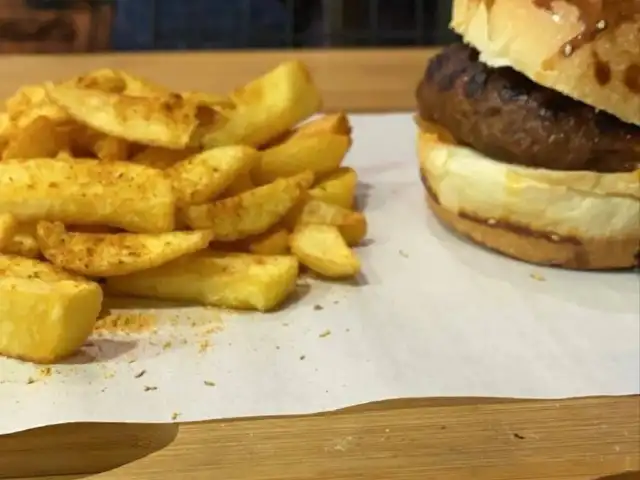 Muyan Burger'nin yemek ve ambiyans fotoğrafları 1