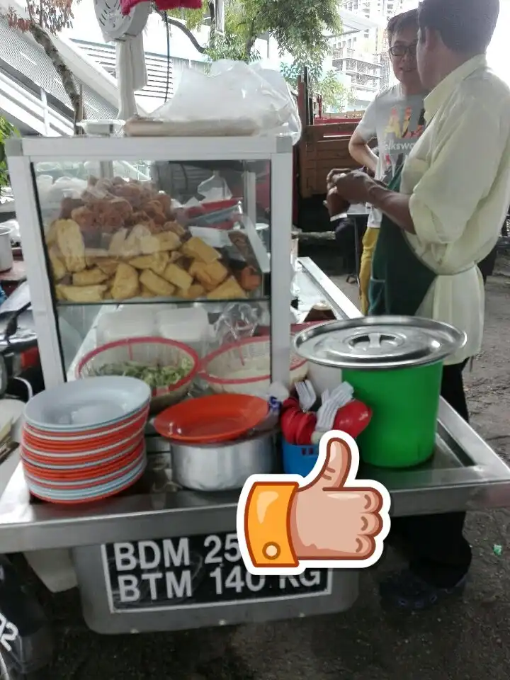 Rojak & Chendol Mamak Bawah Pokok