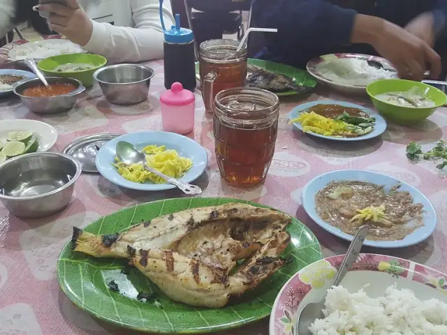 Gambar Makanan Ruman Makan Paotere 16