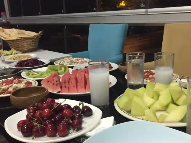 Rolex Cafe Nargile'nin yemek ve ambiyans fotoğrafları 1