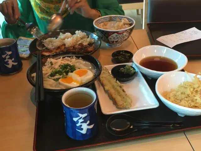 hanamaru udon Food Photo 8