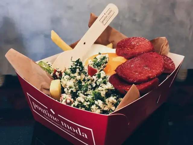 Poutine Moda'nin yemek ve ambiyans fotoğrafları 2