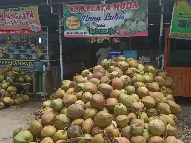 Gambar Makanan Es Kelapa Muda Bang Lubis 3