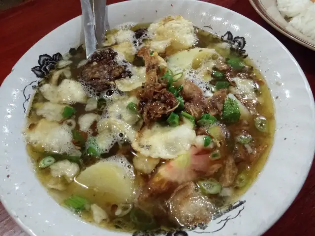 Gambar Makanan Sop Soto Betawi Ibu Yati 9