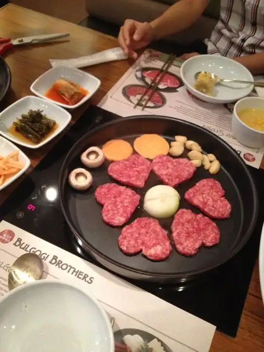 Bulgogi Brothers Korean BBQ Food Photo 3