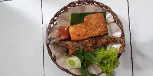 Pecel Lele Abdul Jati, Kosambi