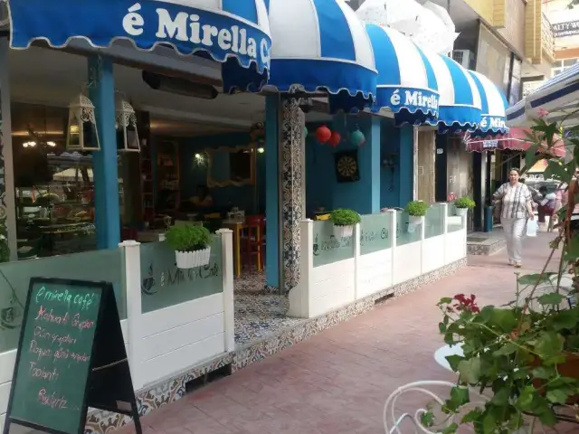 E Mirella Cafe'nin yemek ve ambiyans fotoğrafları 14