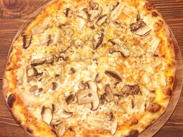 Fornello Pizza'nin yemek ve ambiyans fotoğrafları 41