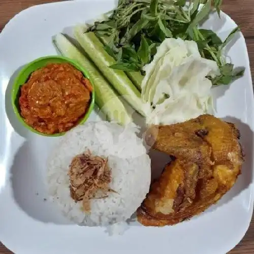 Gambar Makanan Pecel Ayam Eba Sum 2