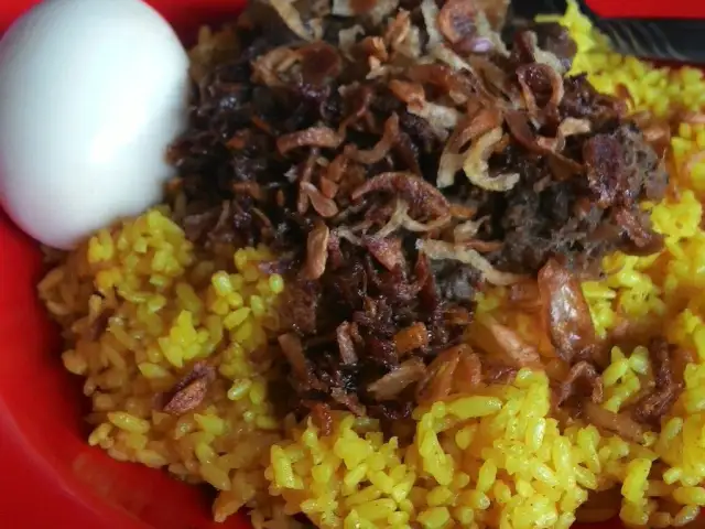 Gambar Makanan Rumah Makan Nasi Kuning Saroja Manado 5