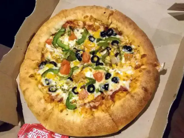 Gambar Makanan Domino's Pizza 7