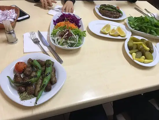 Köfteci Sadık Usta'nin yemek ve ambiyans fotoğrafları 3