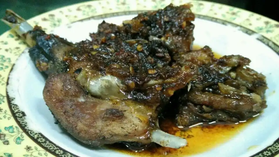 Rumah Makan ELLA - Spesial Bebek Goreng Pedas