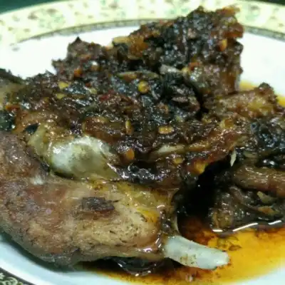 Rumah Makan ELLA - Spesial Bebek Goreng Pedas