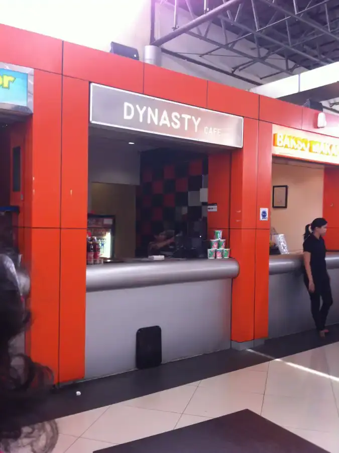 Dynasty Cafe