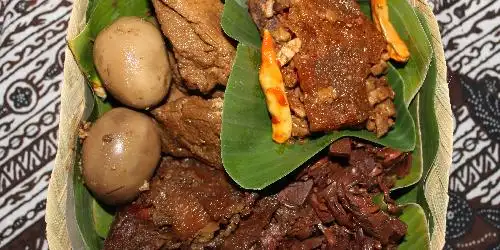 Hasbuna Gudeg Yu Nah, Mlati